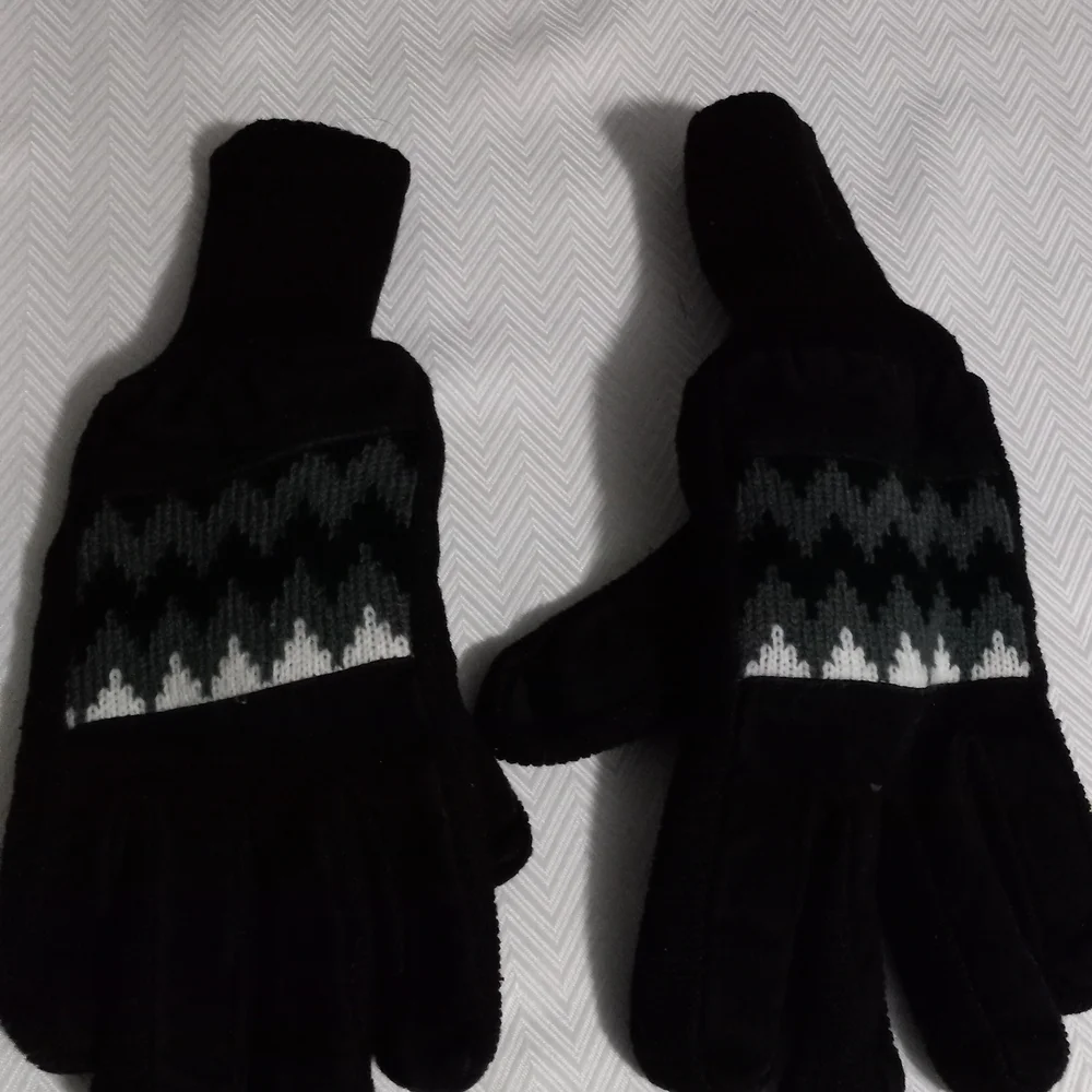 Black and Gray Winter Gloves Small Medium